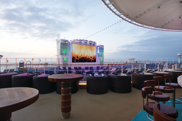 NCL-Breakaway-Cruise-Bars-Lounges-Spice-H2O-jpeg