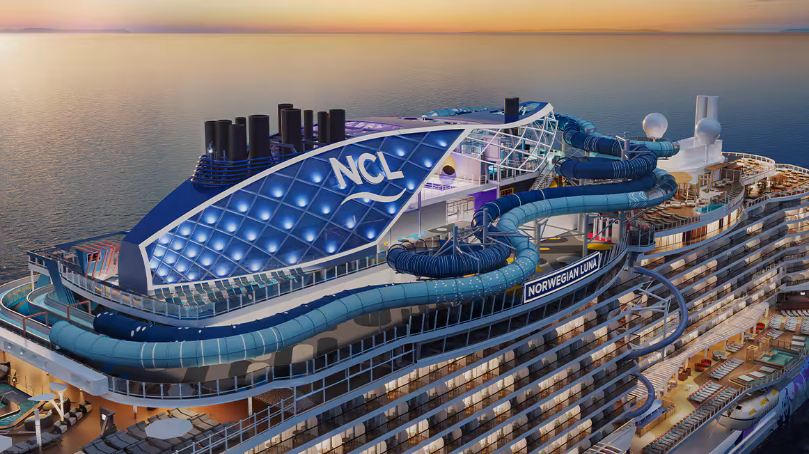 NCL_Luna_Slidecoaster_Horizontal
