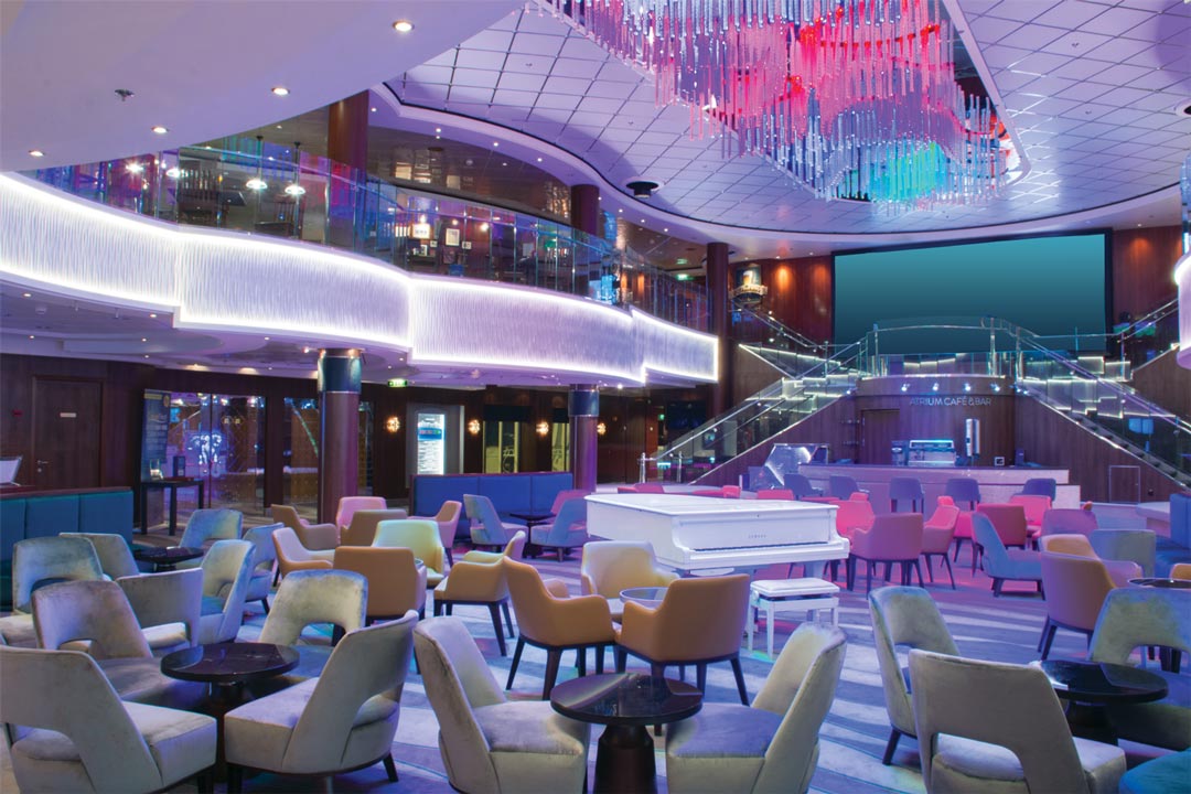 444-atriumcafebar